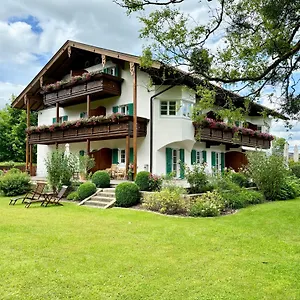https://landhaus-marinella-hotel-garni.com-bavaria.com